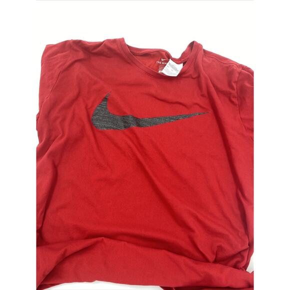 The Nike Tee Dri Fit T Shirt 2XL RED P1 - Picture 1 of 4